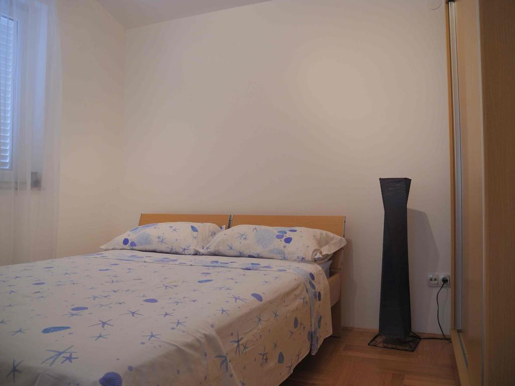 Apartments Antonela Jezera Ngoại thất bức ảnh