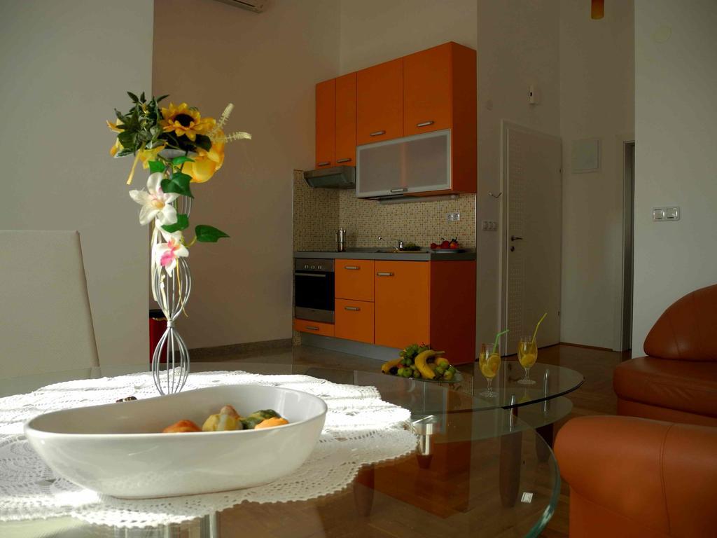 Apartments Antonela Jezera Ngoại thất bức ảnh