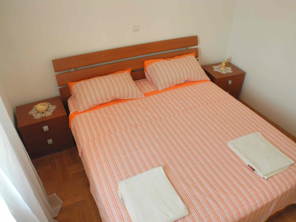 Apartments Antonela Jezera Ngoại thất bức ảnh
